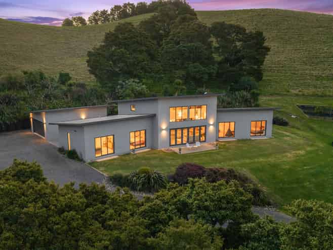 198 Harris Road, Glenbervie
