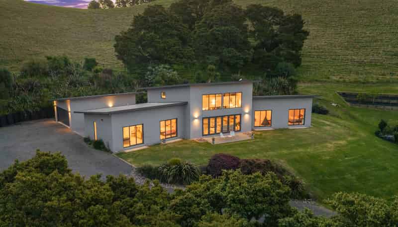 198 Harris Road, Glenbervie