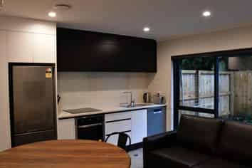 3b/410 Tristram Street , Whitiora