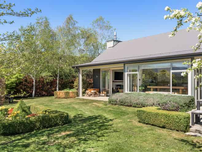 50 Alice Burn Drive, Luggate