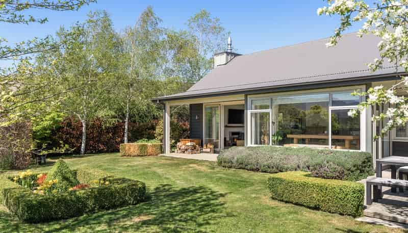 50 Alice Burn Drive, Luggate