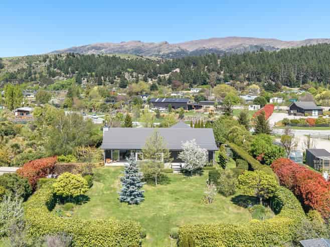 50 Alice Burn Drive, Luggate
