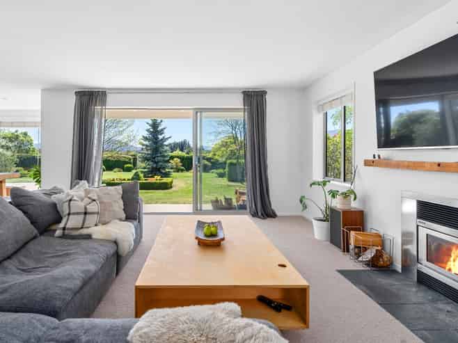 50 Alice Burn Drive, Luggate
