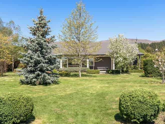 50 Alice Burn Drive, Luggate