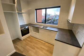 3/169 Knighton Road, Hillcrest