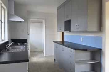 25 Rosalind St, Deanwell