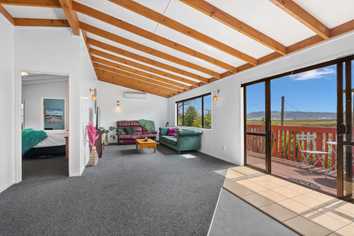 3B Waimahanga Road, Onerahi