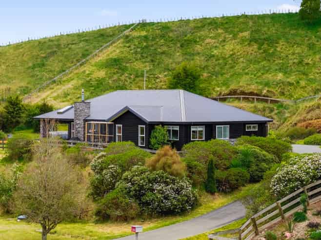 48 Dalmore Way, Acacia Bay