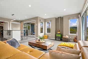 48 Dalmore Way, Acacia Bay