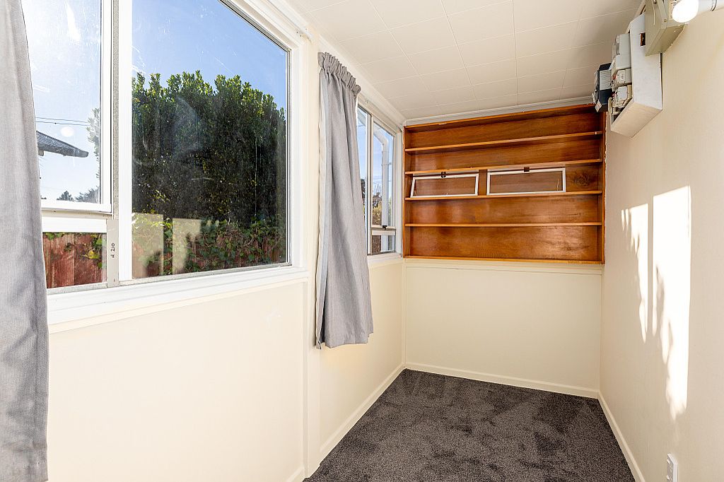 Charming Cottage with Space to Spare! 5
