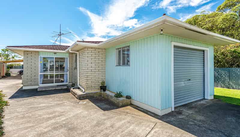 24A Fitzherbert Avenue, Springvale