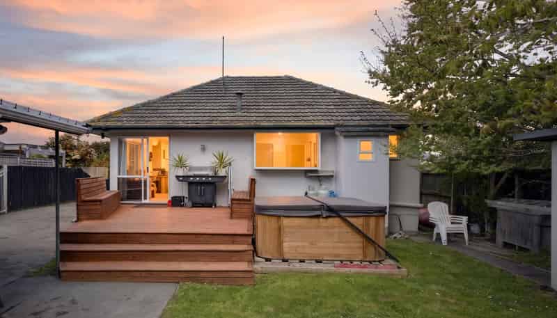 73 McBratneys Road, Dallington