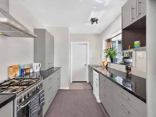 73 McBratneys Road, Dallington