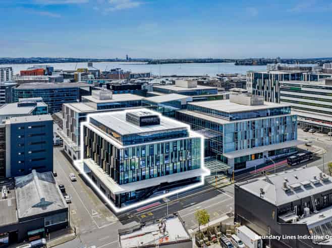 Commanding A-Grade Office on Victoria Park Gateway
