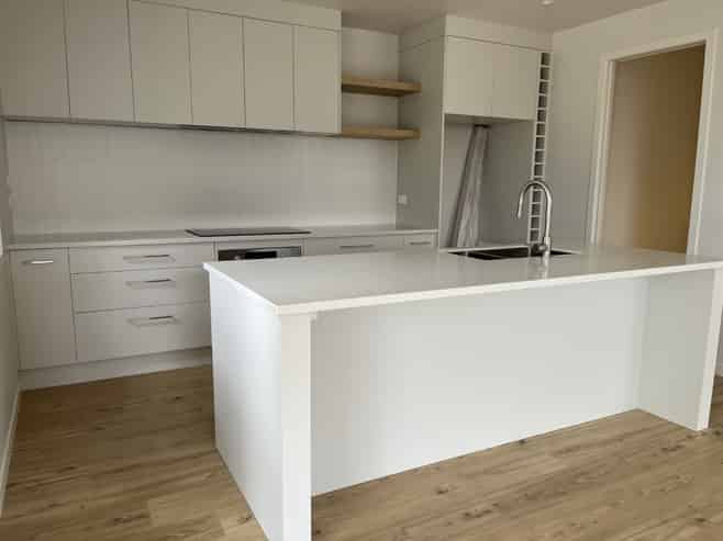 1B Pengover Avenue, Leamington