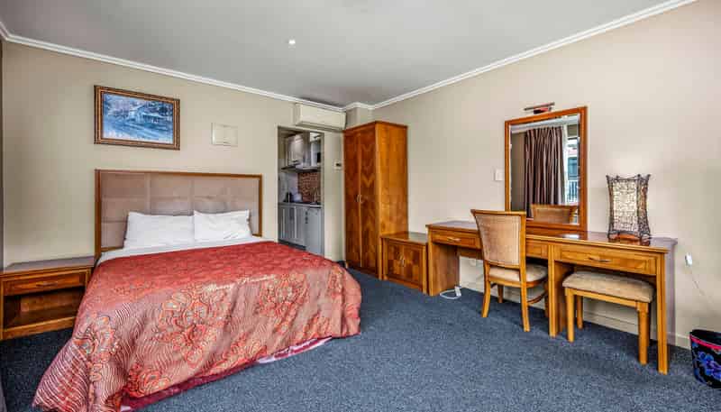 243 Rosedale Road, Rosedale
