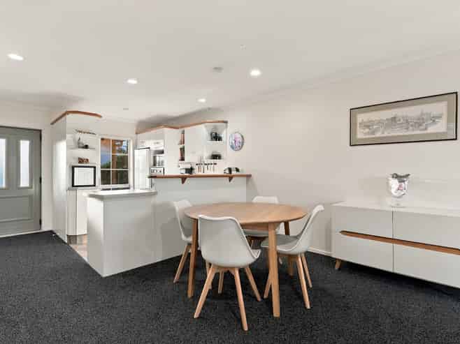 Unit 2/41 Manchester Way, Judea