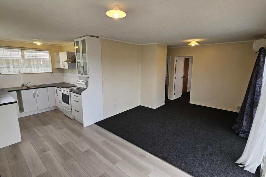 BELL BLOCK TWO BEDROOM UNIT 5