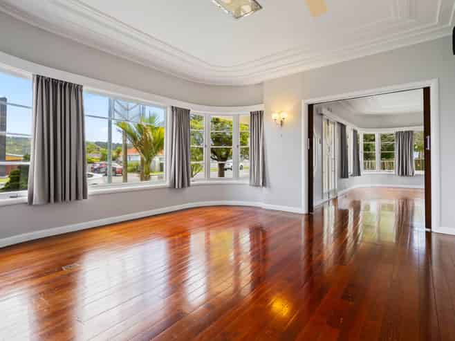 70 Kamo Road, Kensington