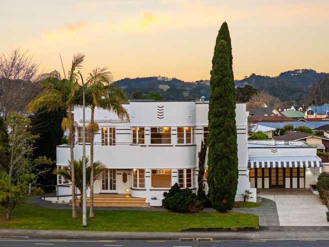 70 Kamo Road, Kensington