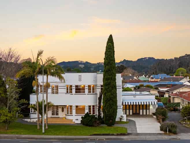 70 Kamo Road, Kensington