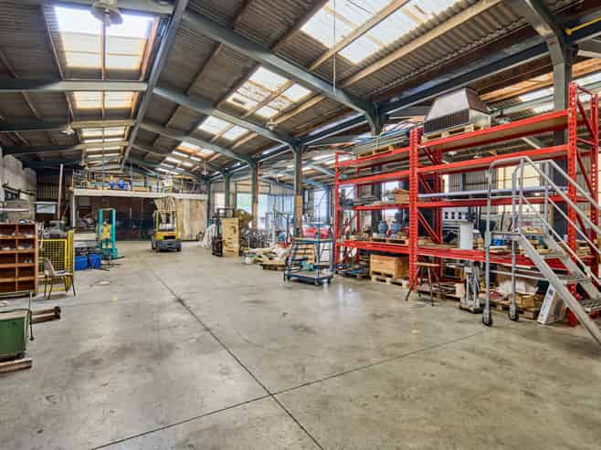 Industrial Opportunity with Vacant Possession