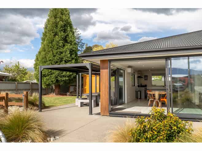203 Mackenzie Drive, Twizel