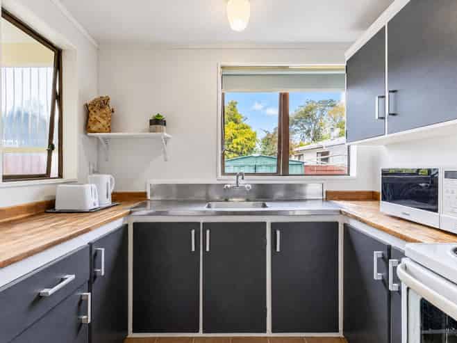 2/153 Spa Road, Taupo
