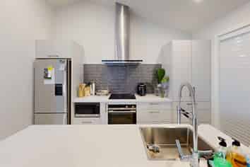 2 St Leonard Street, Saint Johns Hill
