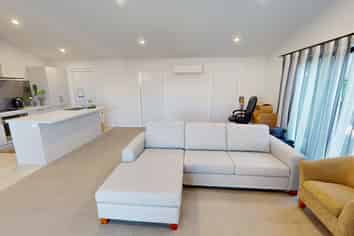 2 St Leonard Street, Saint Johns Hill