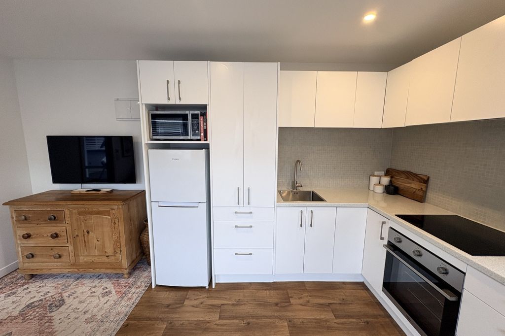 1-Bedroom Beauty on Brookvale 3