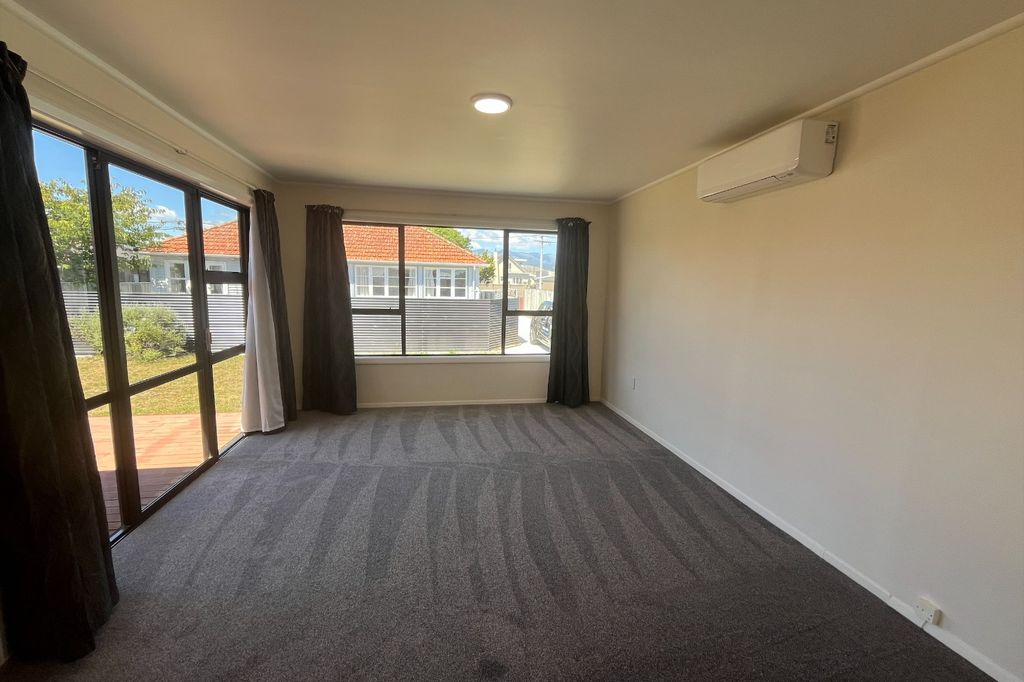 15A Queenwood Road, Levin 5