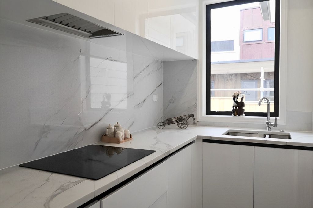 Modern 2 Bedroom Beachlands 5