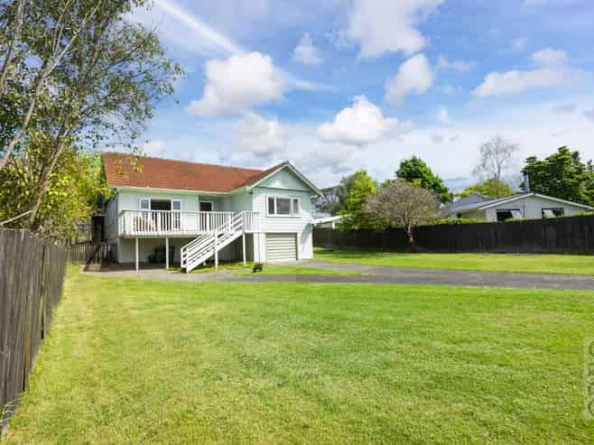 14 Albert Street, Riverhead