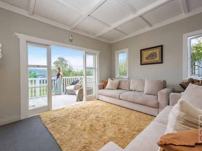 14 Albert Street, Riverhead