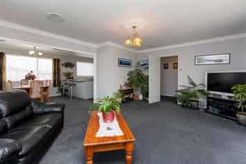 145 Heta Road, Highlands Park