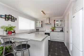 145 Heta Road, Highlands Park
