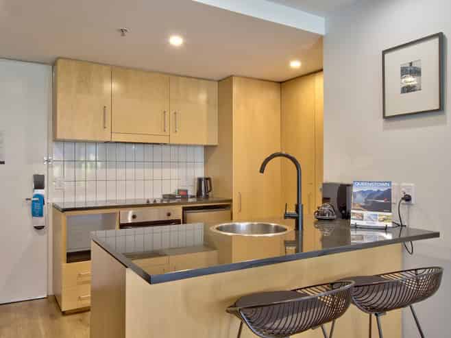 Units 121/21 Stanley Street, Queenstown Central