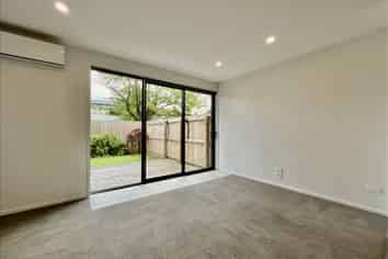 6/312 Worcester Street, Linwood