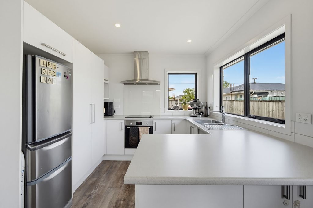 Sunlit Family Living with Deckside Appeal 2