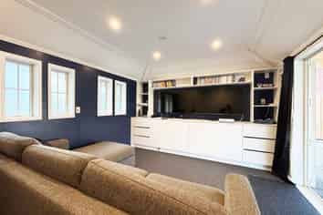 2 Cole Grove, Wallaceville