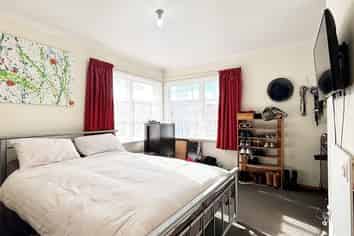 2 Cole Grove, Wallaceville