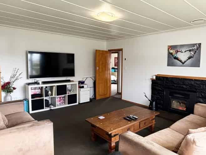 2 Cole Grove, Wallaceville