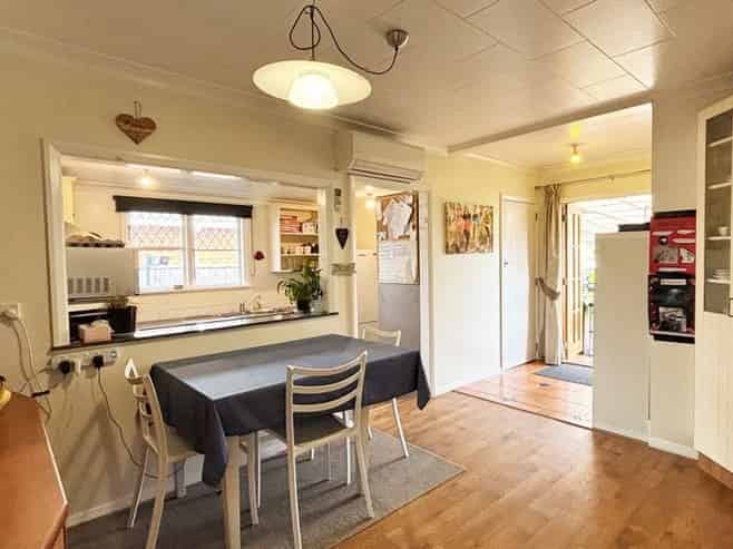 2 Cole Grove, Wallaceville
