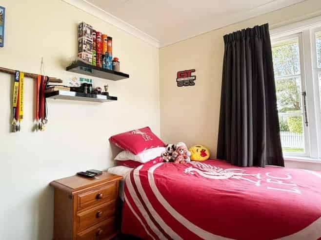 2 Cole Grove, Wallaceville
