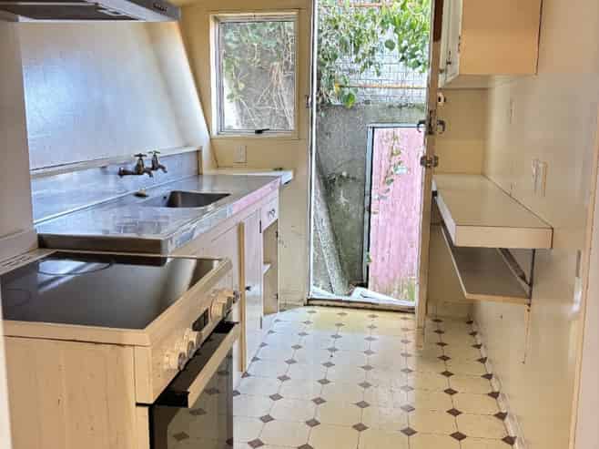 3/6 * Hanson St, Mount Cook