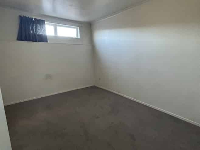 3/6 * Hanson St, Mount Cook