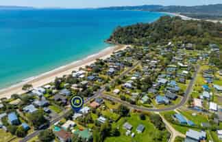 307 Tangiora Avenue, Whangapoua