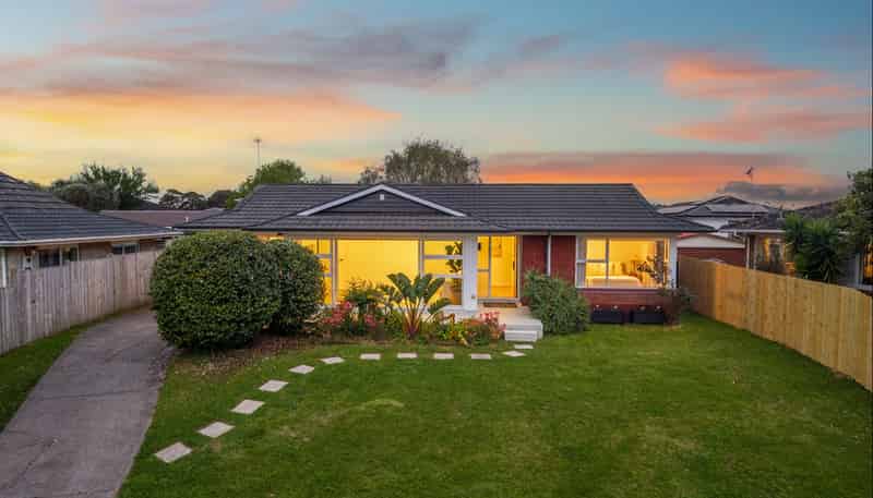 24 Walworth Avenue, Pakuranga Heights