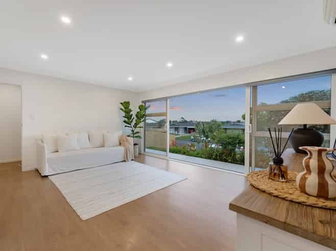 24 Walworth Avenue, Pakuranga Heights